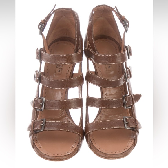 Brown leather Alaïa sandals - Picture 3 of 5